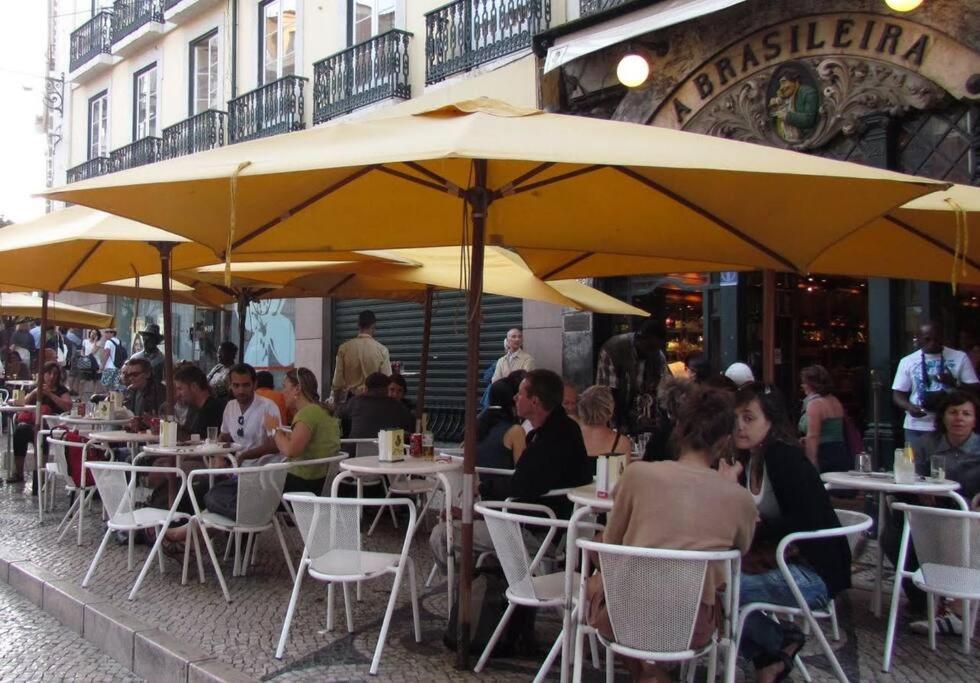C3 Bairro Alto Cozy Romantic Loft In 18Th Century Building リスボン エクステリア 写真