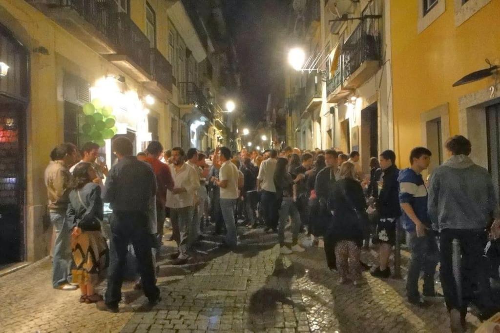 C3 Bairro Alto Cozy Romantic Loft In 18Th Century Building リスボン エクステリア 写真